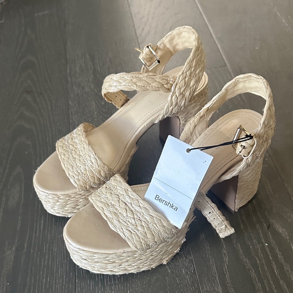 Bershka Women's Cream Platform Heels